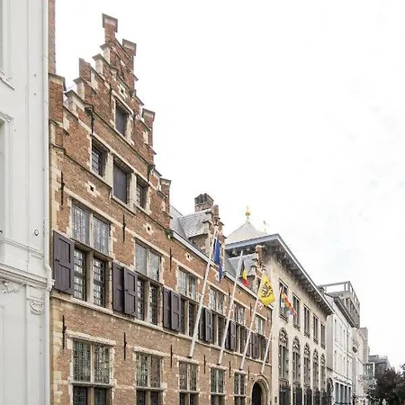 Theaterstudio 1 *